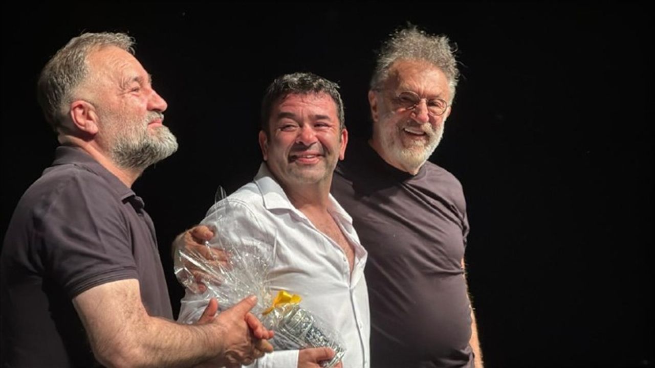 İstanbul'un En Güzel Kızı Oyunu 12. Frankfurt Türk Tiyatro Festivali'nde Sahnelendi