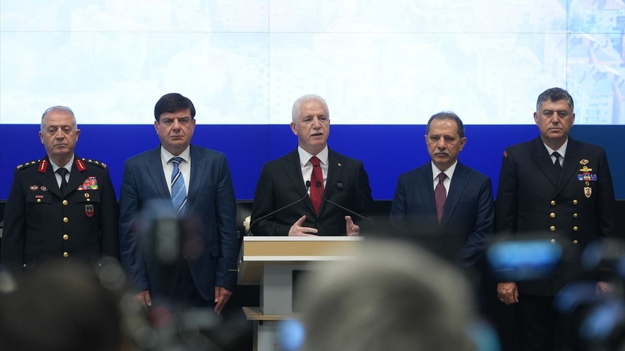 İstanbul Valisi Gül, Emniyet Verilerini Açıkladı: Göç Mücadelesi ve Suç Oranlarındaki Düşüş