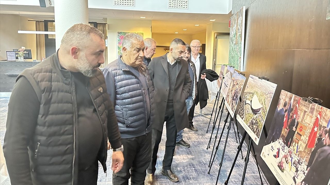 İsveç'te 'Daha Adil Bir Dünya Mümkün' Paneli Gerçekleştirildi