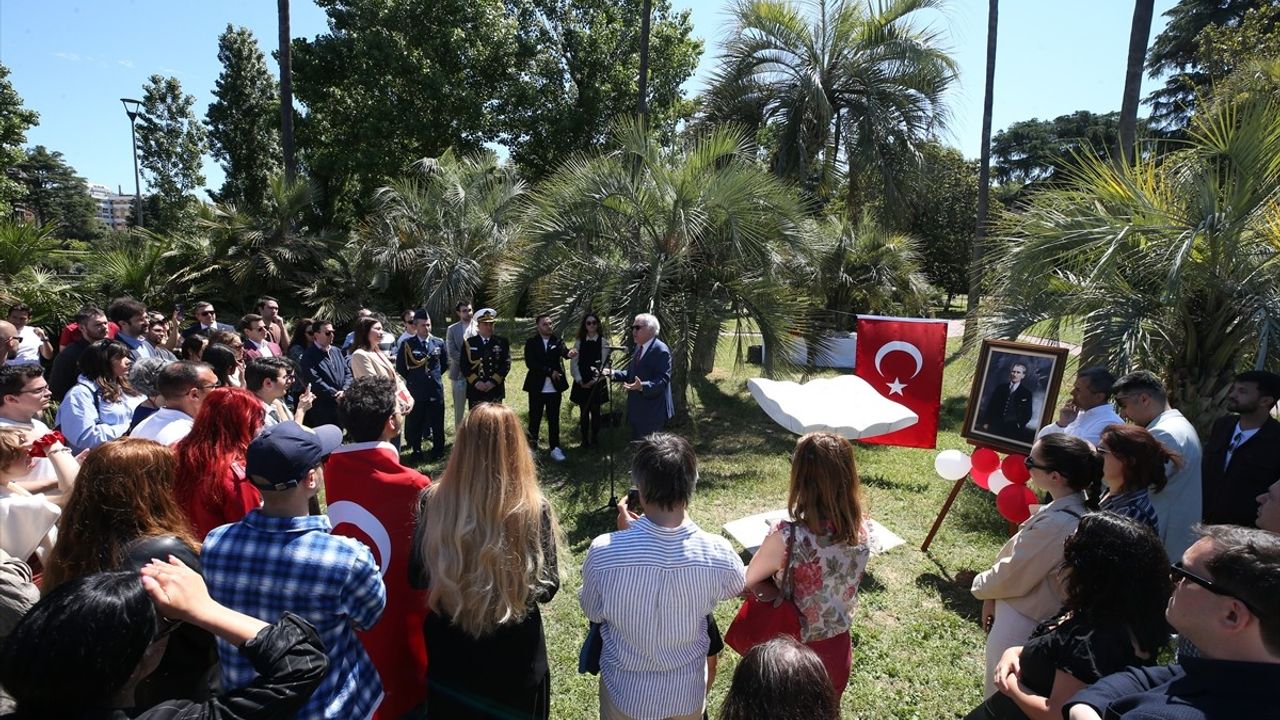 İtalya'daki Türk Öğrenciler, 19 Mayıs'ı Coşkuyla Kutladı