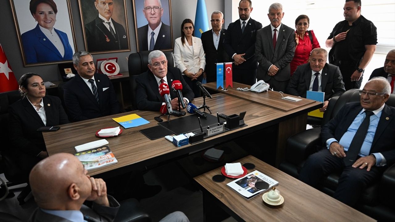 İYİ Parti Genel Başkanı Dervişoğlu Adana'da Anayasa ve Tarım Konularında Konuştu