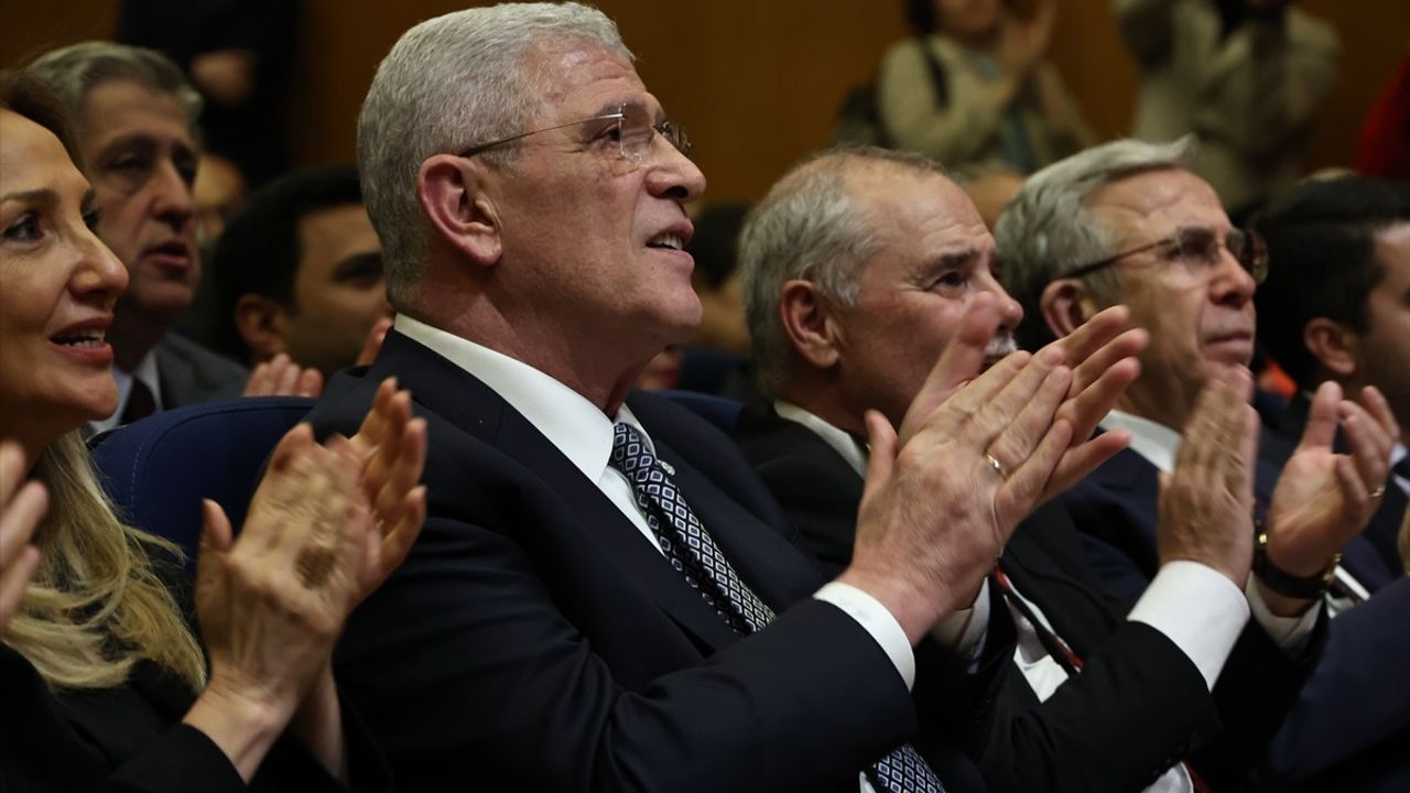 İYİ Parti Genel Başkanı Dervişoğlu, Cumhuriyet Gazetesi'nin 101. Yılında Katıldı