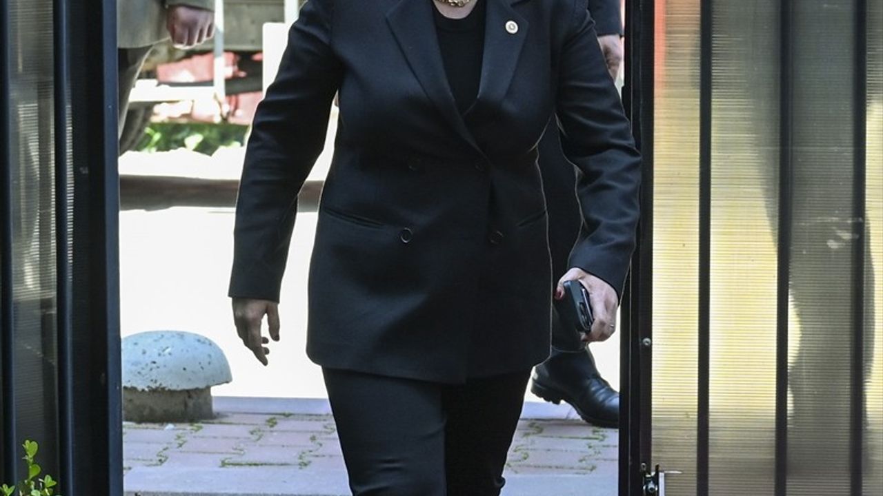 İYİ Partili Taş: Alparslan Türkeş'in Kabrinde Yaşananlar Üzücü