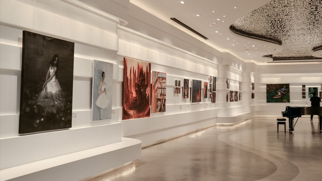 İyilik İçin Sanat Derneği, 10. Yılını Sergiyle Kutladı