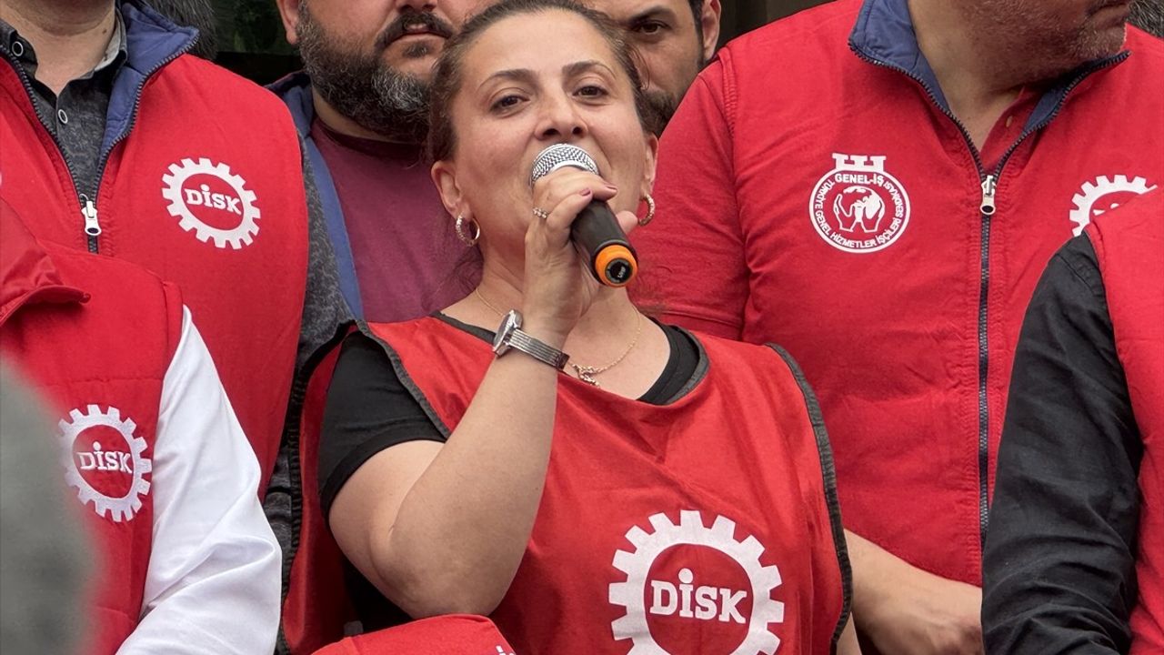 İzmir'de Büyükşehir ve Konak Belediyesi İşçilerinden Grev Kararı