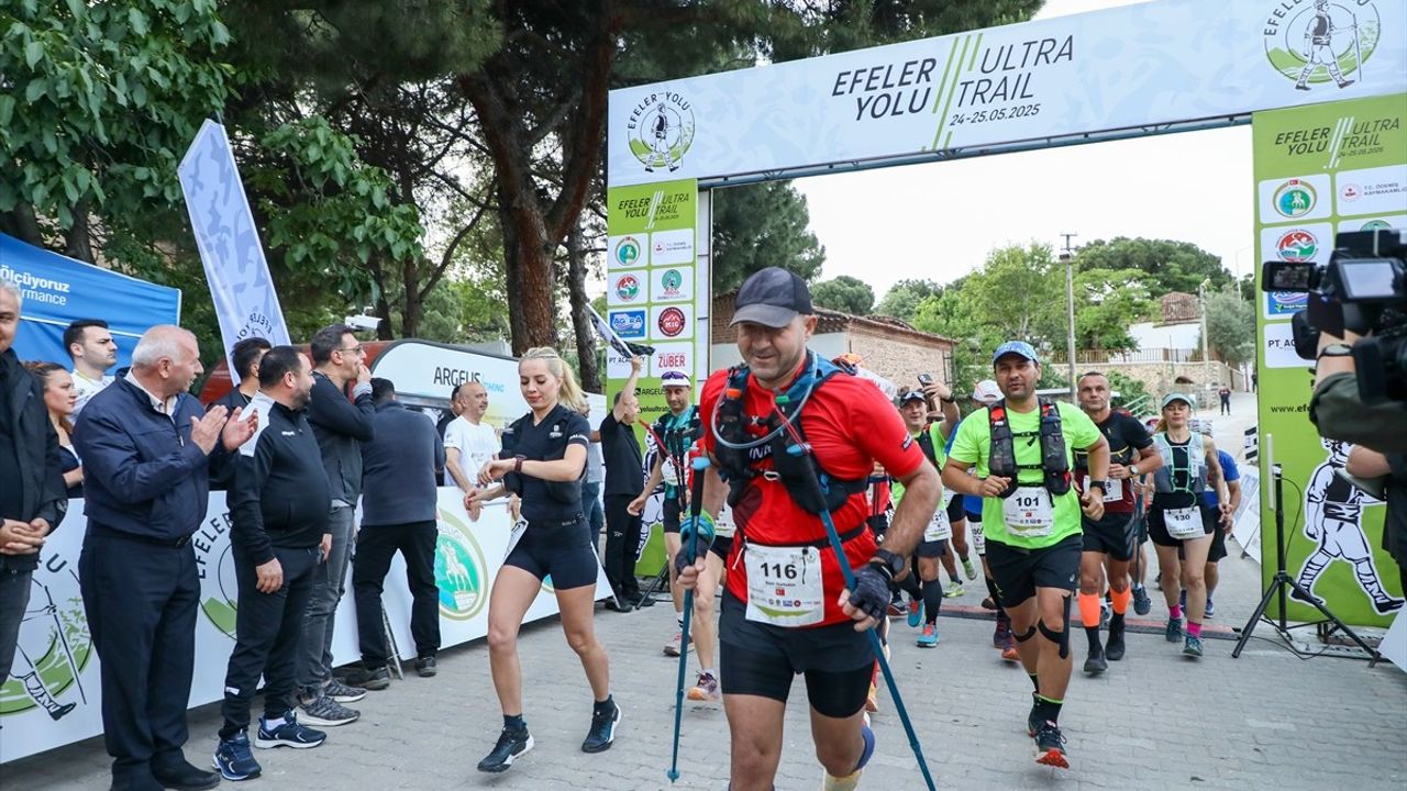 İzmir'de Efeler Yolu Ultra Trail Koşusu Başladı