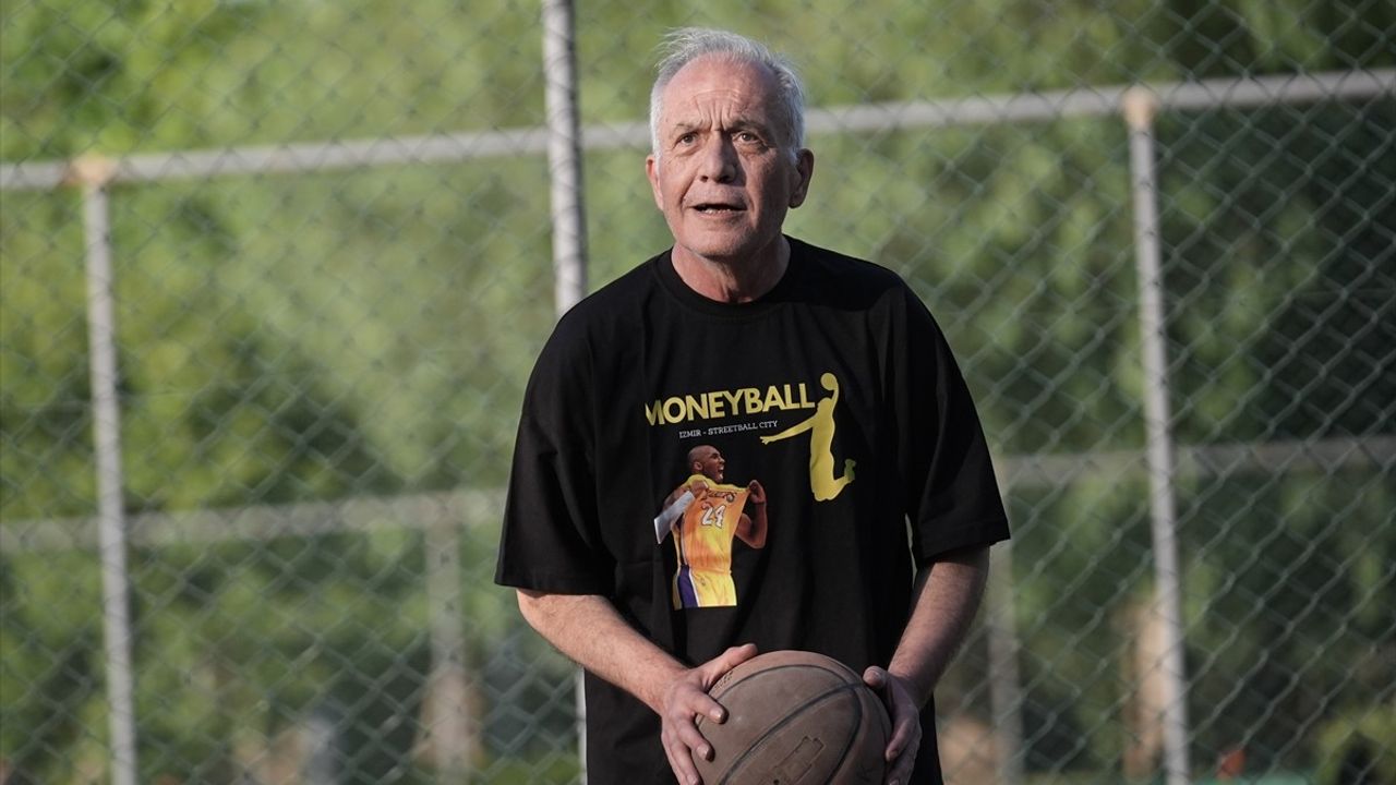 İzmir'in 60'lık Delikanlıları: Sokak Basketbolunun Vazgeçilmez İsimleri