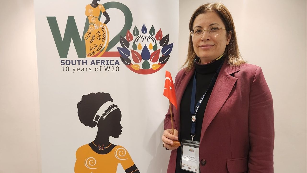 KADEM, Güney Afrika'daki W20 Kadın Zirvesi'nde Temaslarda Bulundu
