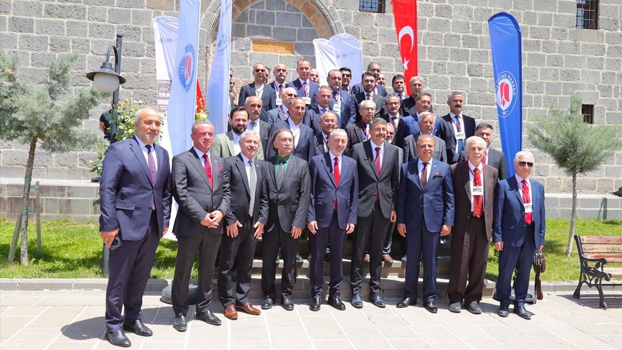 Kadim Şehir Hakkari Çalıştayı Başladı: Uluslararası Katılım ve Önemi