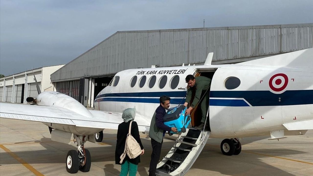 Kara Kuvvetleri Uçağı Acil Kalp Nakli İçin Havalandı