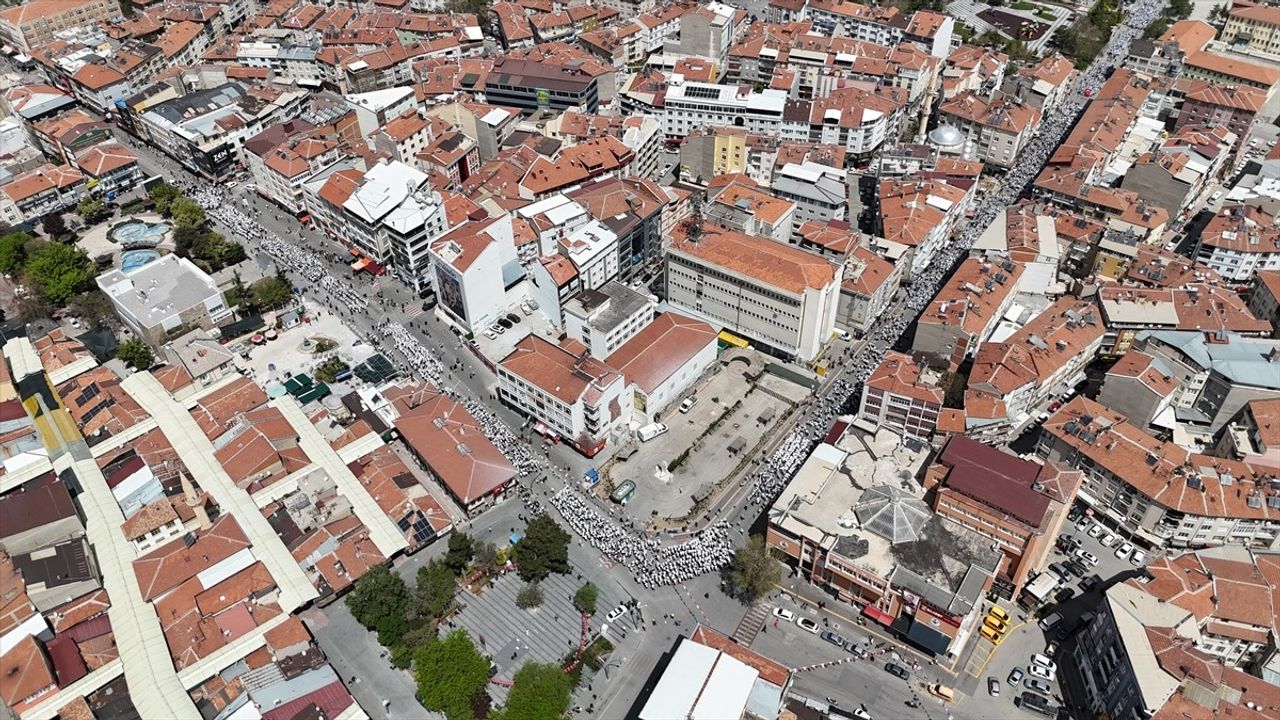 Karaman'da 748. Türk Dil Bayramı Coşkuyla Kutlanıyor