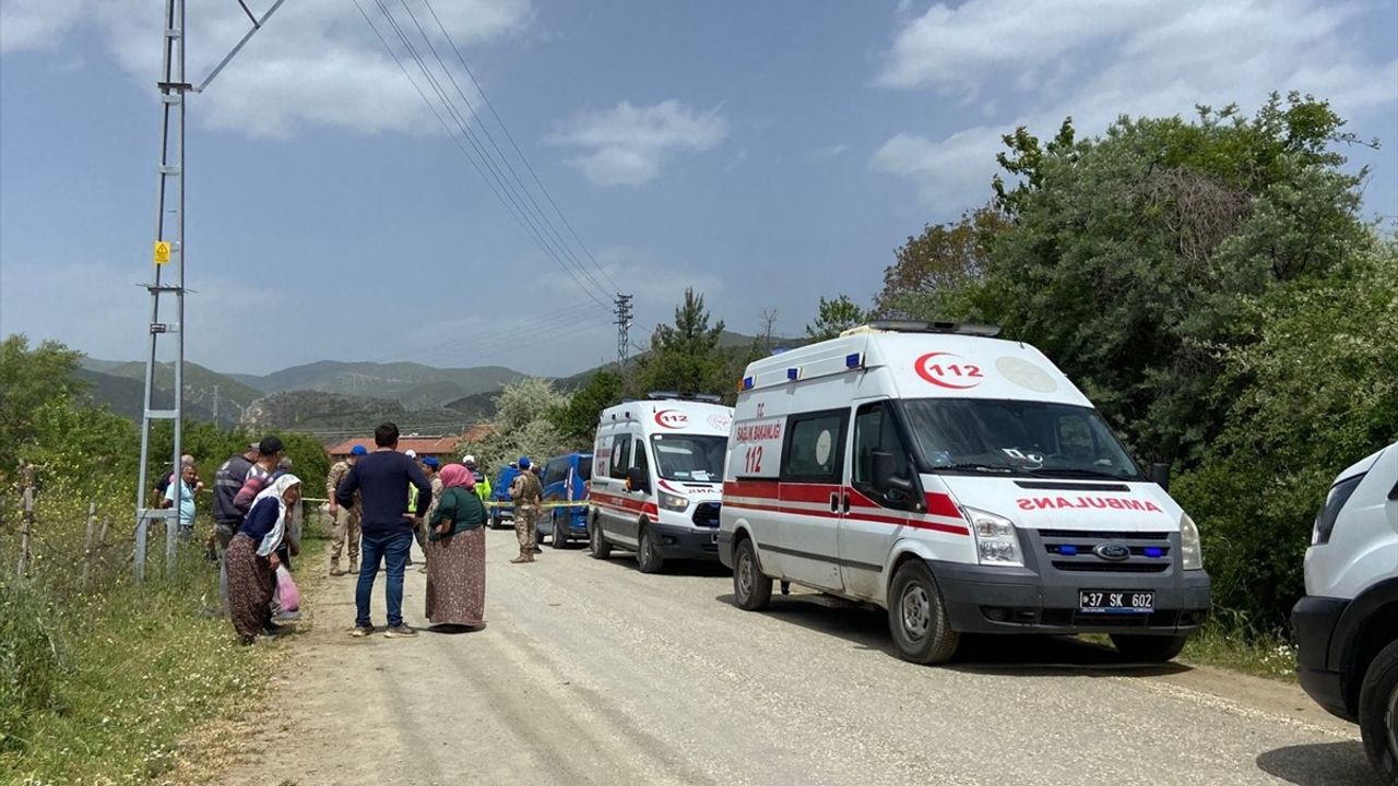 Kastamonu'da Traktörle Dönüş Yapan Çift Silahlı Saldırıda Hayatını Kaybetti