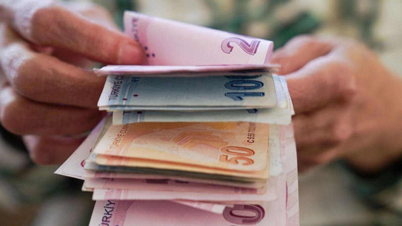 Kurban Bayramı İkramiyesi 12.200 TL'ye Çıktı!