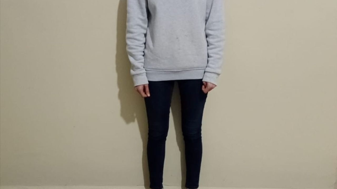 Kuşadası'nda Yüzerek Yunan Adalarına Geçmeye Çalışan Göçmen Yakalandı