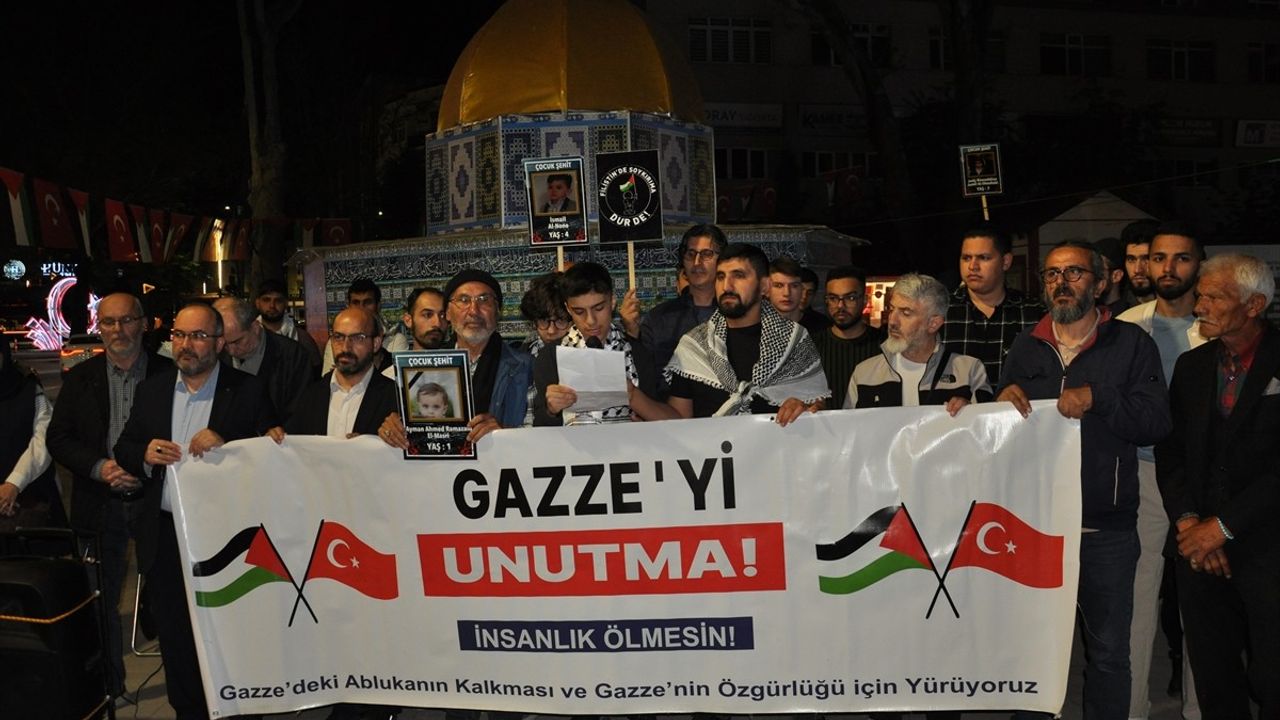 Kütahya'da Gazze İçin Sessiz Yürüyüş Düzenlendi