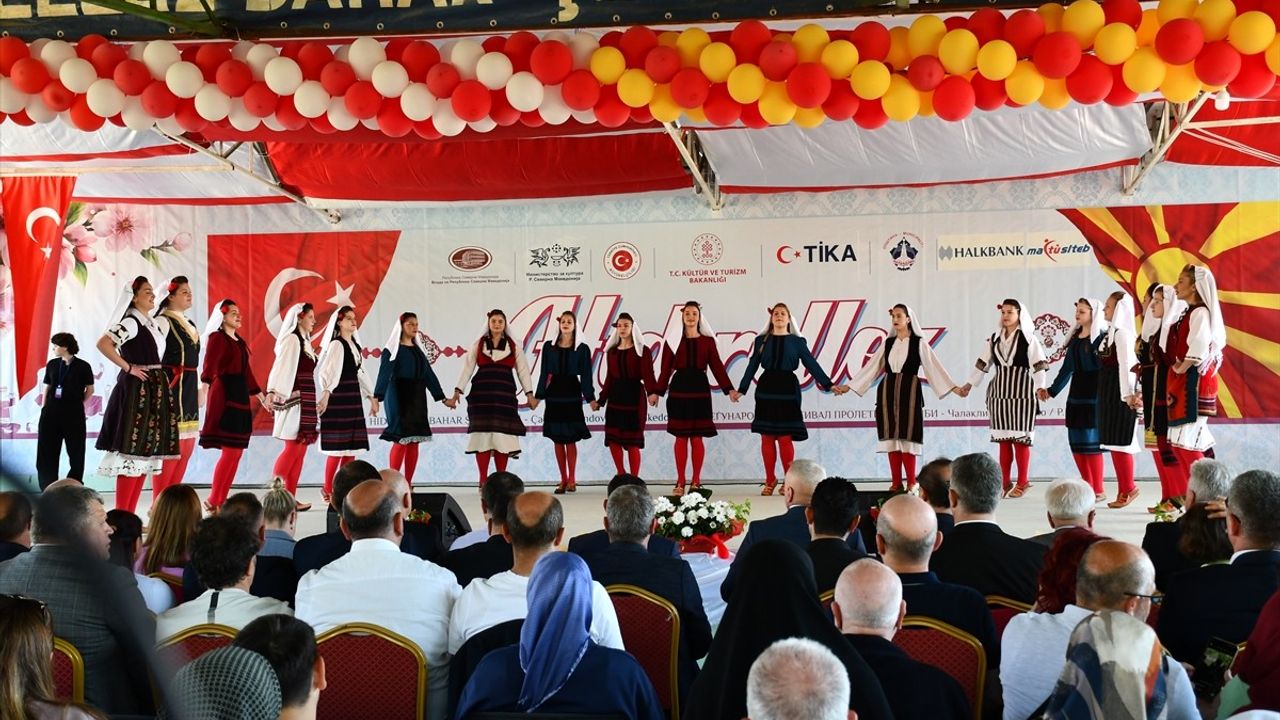 Kuzey Makedonya'da 32. Uluslararası Hıdırellez Bahar Şenlikleri Coşkuyla Kutlandı