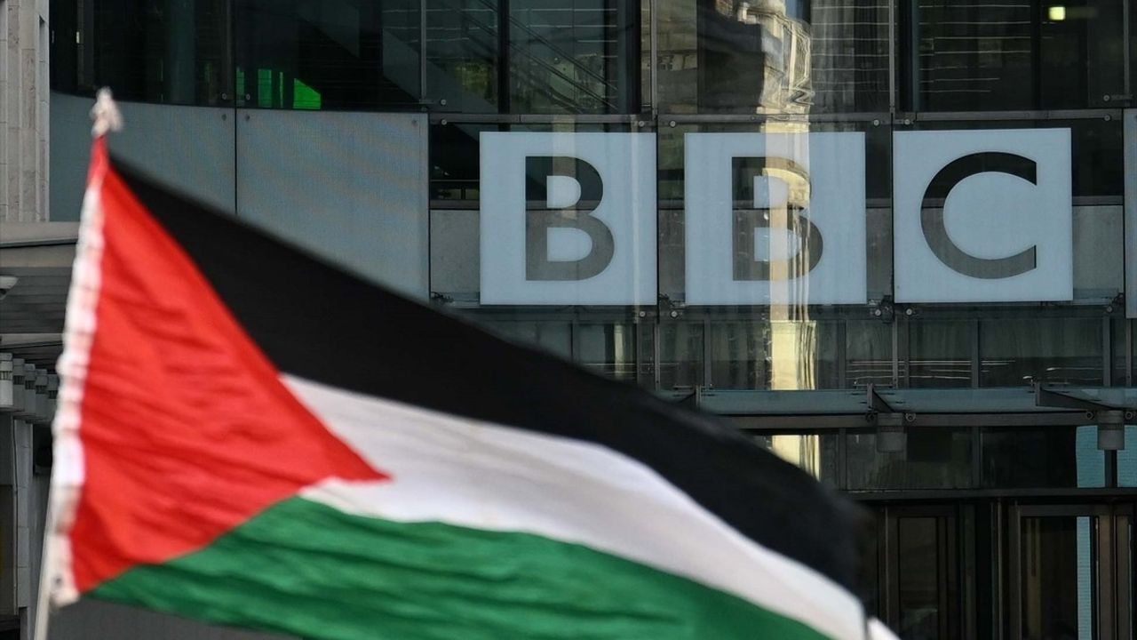 Londra'da Protesto: BBC'nin Gazze Yayınları Soykırımı Gizliyor