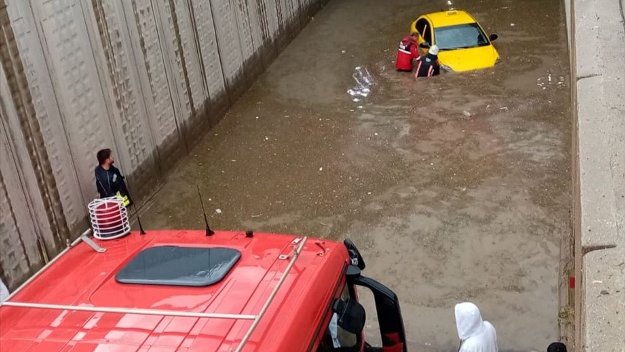 Malatya'da Sağanak Yağmur Hayatı Olumsuz Etkiledi