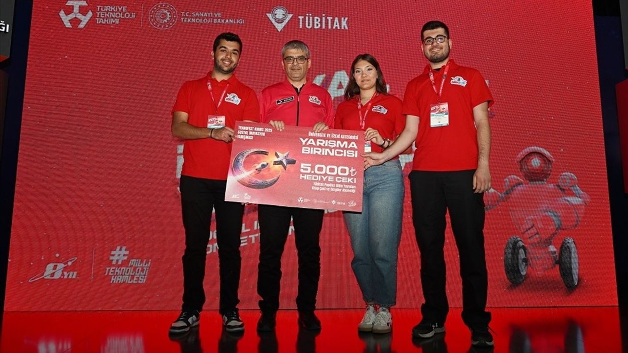Manisa Celal Bayar Üniversitesi, TEKNOFEST 2025'te İki Kategoride Birincilik Elde Etti