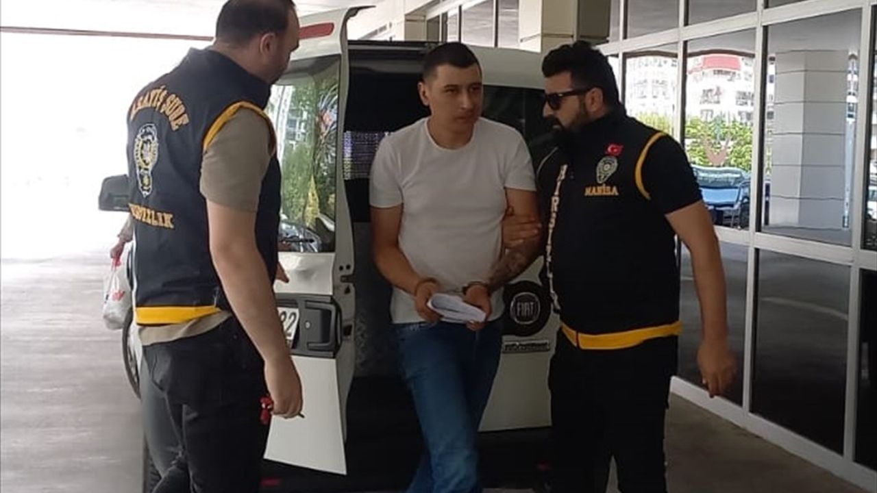 Manisa’da Anahtar Kopyalayarak Hırsızlık Yapan Şüpheli Tutuklandı