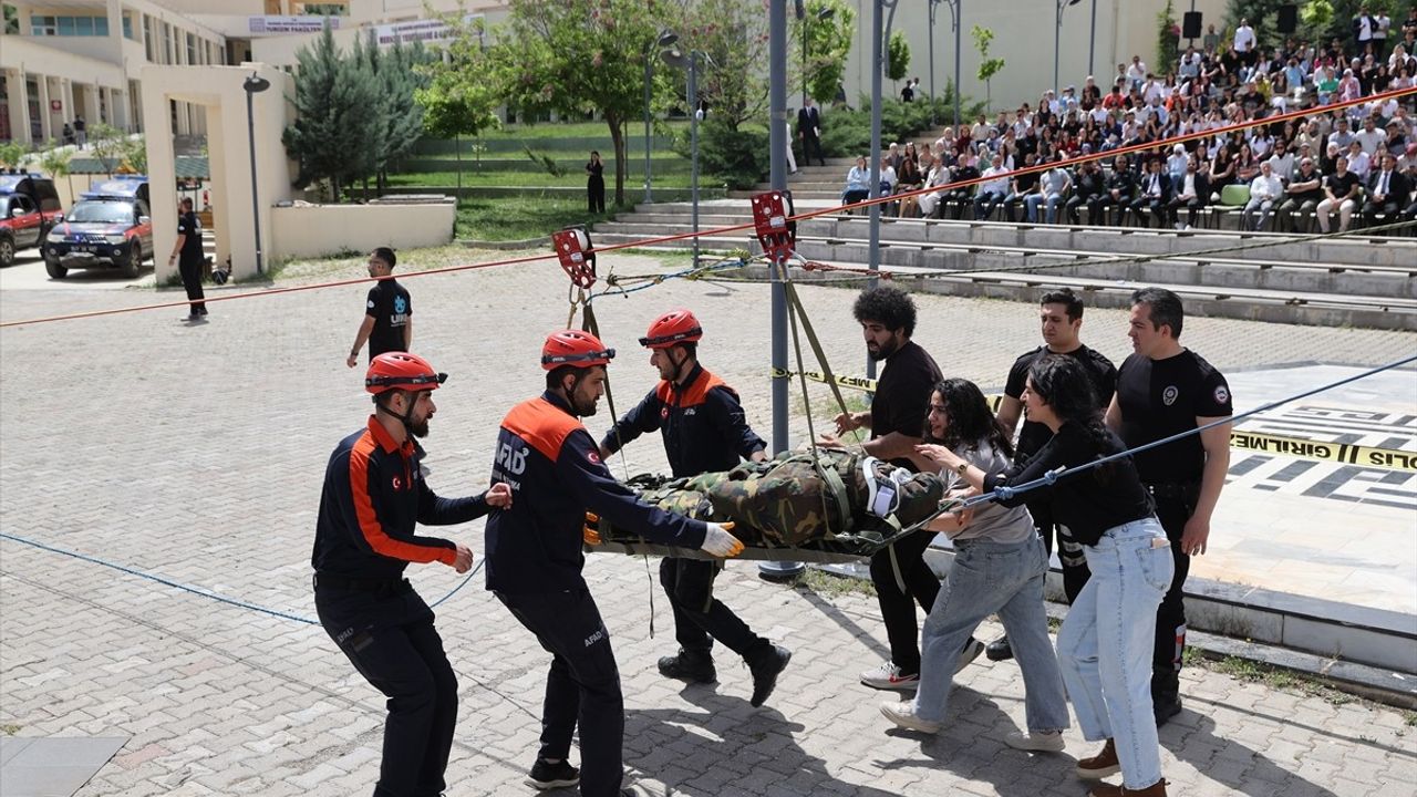 Mardin'de Acil Durum ve İlk Yardım Tatbikatı Gerçekleştirildi
