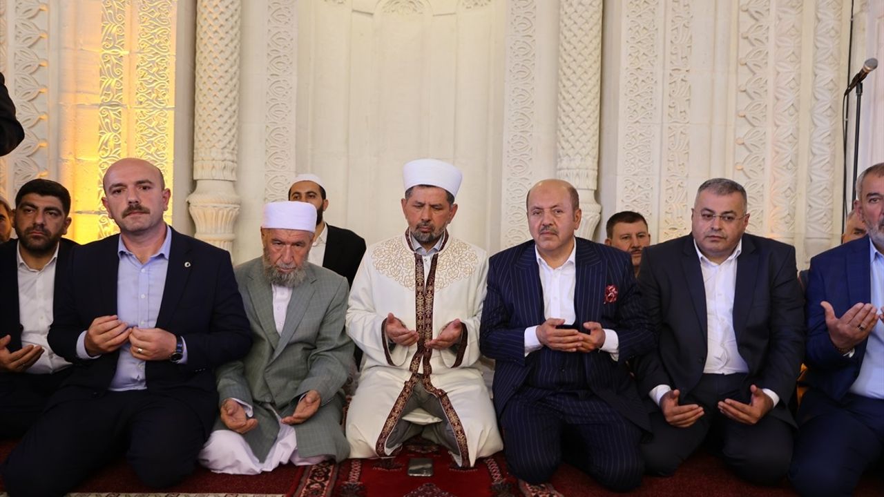 Mardin'de Husumetli İki Aile Bir Araya Geldi