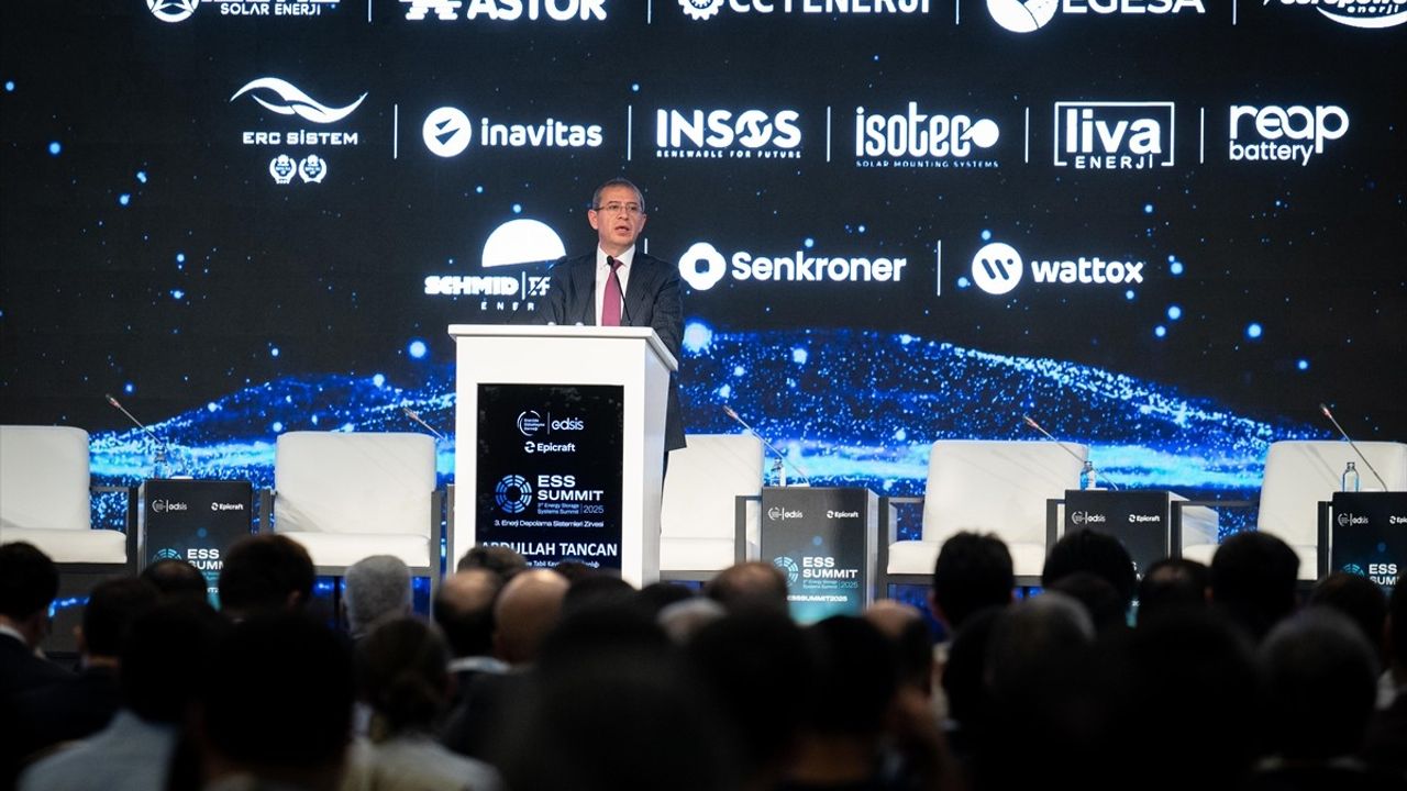 Meclis'e Sevk Edilecek Süper İzin Torba Kanunu Enerji Yatırımlarını Hızlandıracak