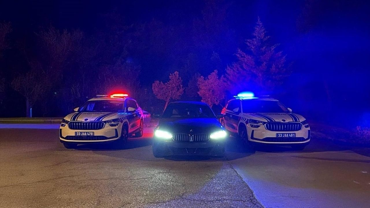 Mersin'de Drift Yapan İki Sürücüye 99 Bin Lira Ceza