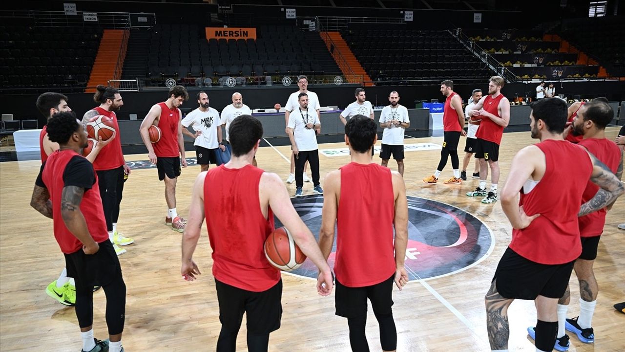 Mersin Spor, Anadolu Efes Maçına Hazırlıklarını Sürdürüyor