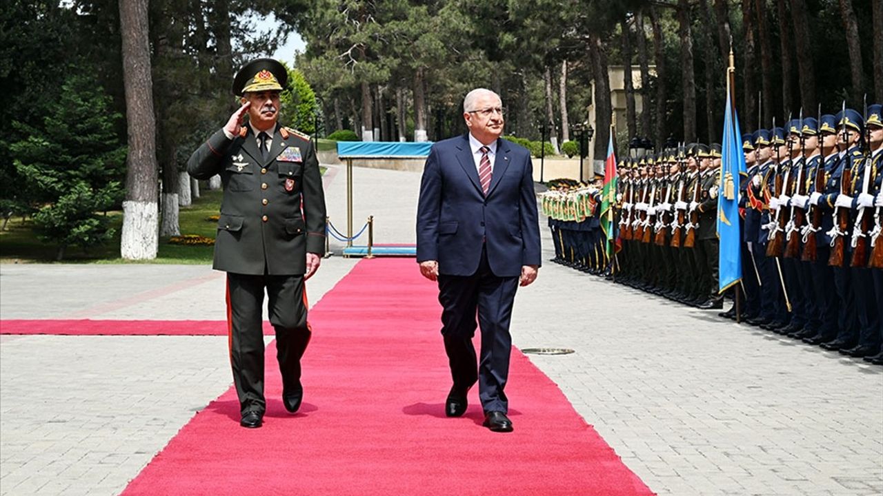 Milli Savunma Bakanı Güler, Azerbaycan'da Hasanov ile Görüştü
