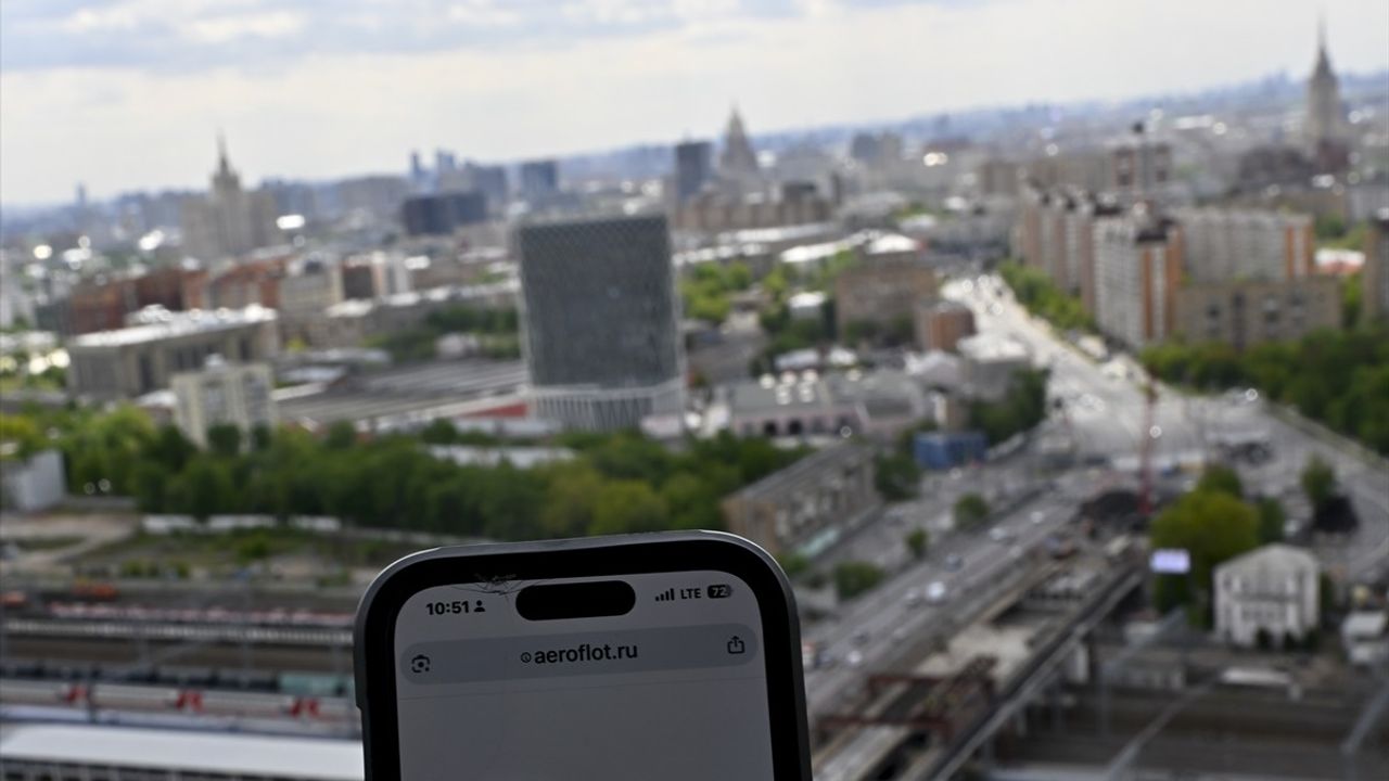 Moskova'da İHA Saldırıları Nedeniyle Mobil İnternet Kesildi