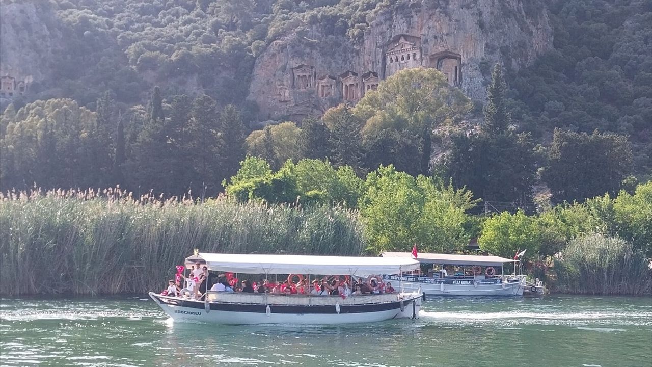 Muğla'da 19 Mayıs Coşkusu: Teknelerde Bando Takımı Eşliğinde Kutlama