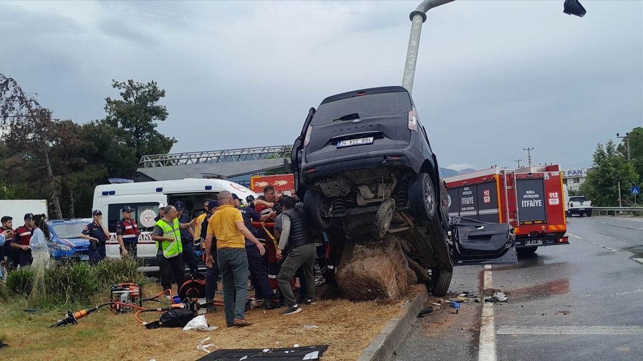Muğla'da Trafik Kazası: 1 Can Kaybı, 3 Yaralı