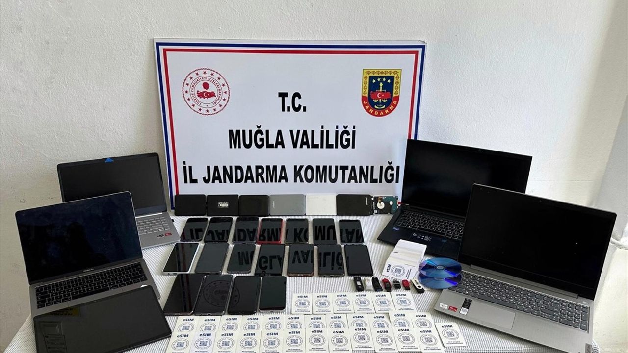 Muğla Merkezli Dolandırıcılık Operasyonunda 12 Tutuklama