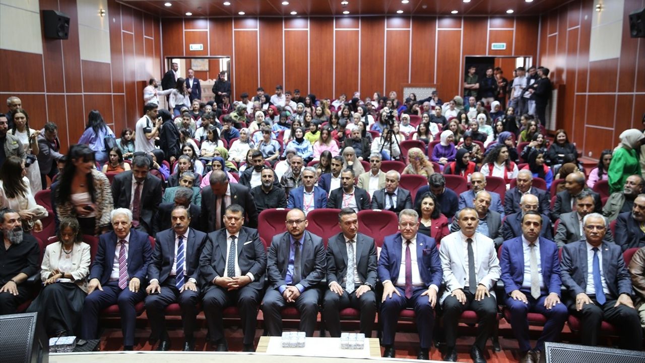 Muş'ta Tarih, Bilim ve Kültür Sempozyumu Heyecanı