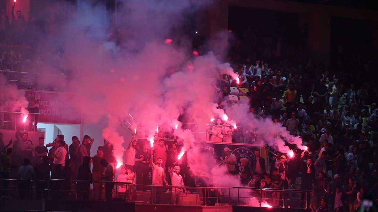 Muşspor, Nesine 2. Lig'e Yükselme Coşkusuyla Kutlandı