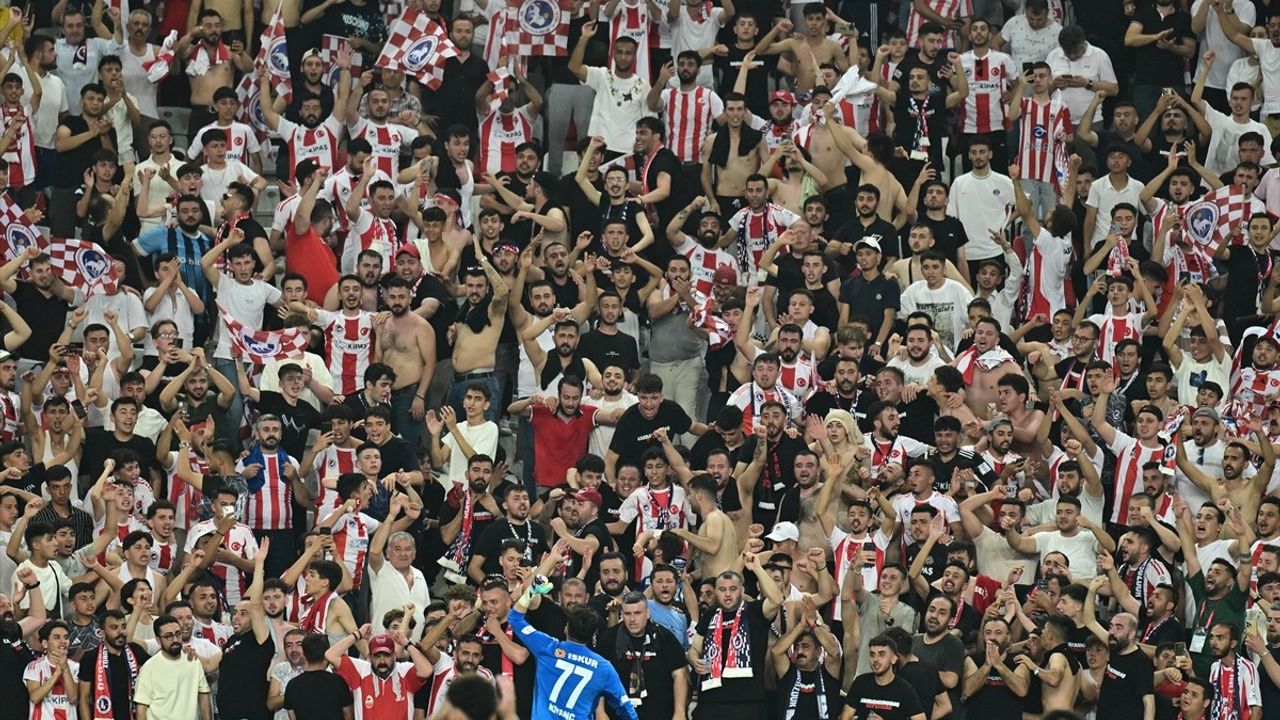 Nesine 3. Lig Play-Off Finalinde Kahramanmaraş İstiklal Spor Zaferle Ayrıldı
