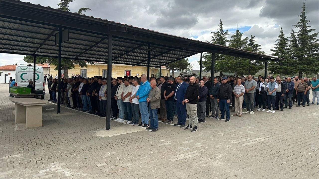 Nevşehir'deki Zincirleme Kazada Bebek Hayatını Kaybetti