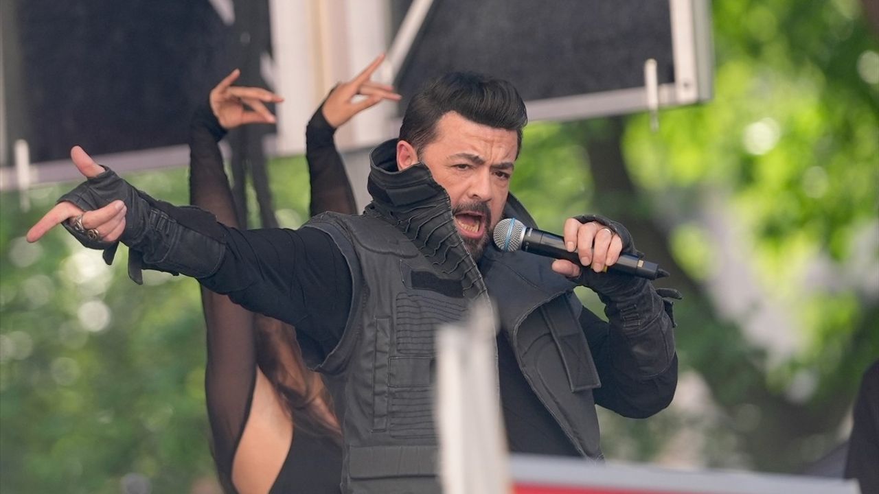 New York'ta 42. Geleneksel Türk Günü Yürüyüşü Coşku ve Katılımla Kutlandı