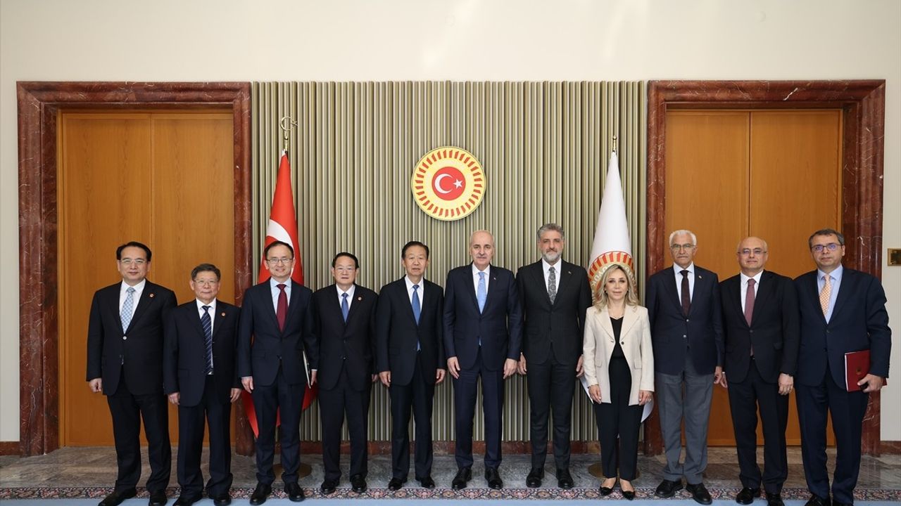 Numan Kurtulmuş, Çinli Yetkili Şiao Cie'yi Ağırladı