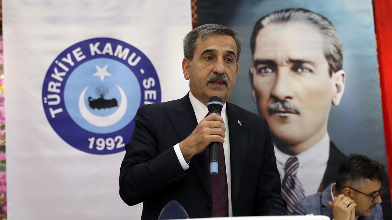 Önder Kahveci: 'Vatan Olmadan Sendikal Mücadele Olmaz'