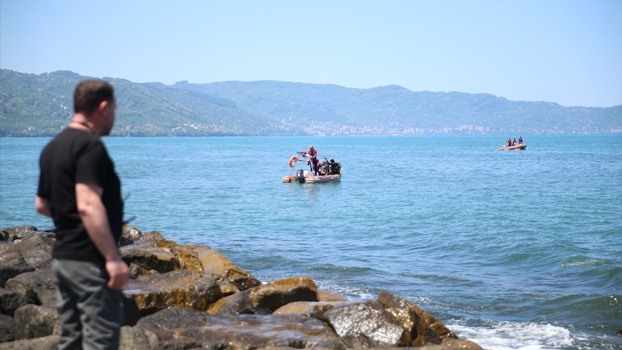 Ordu'da Denizde Boğulma Tehlikesi: 3 Lise Öğrencisi Kurtarıldı