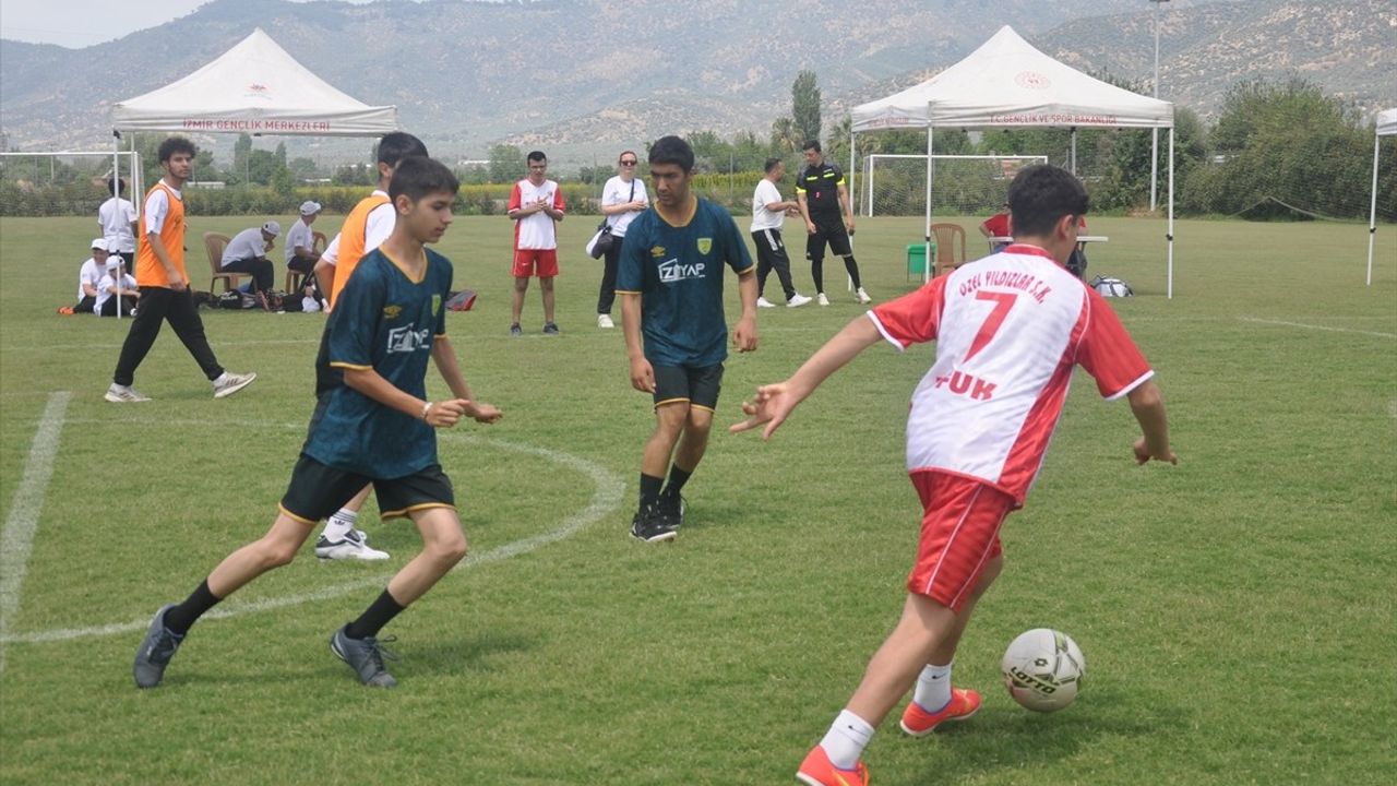 Özel Olimpiyatlar Türkiye Futbol Şampiyonası İzmir'de Başarıyla Gerçekleşti