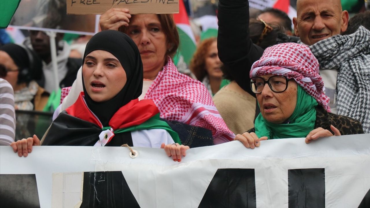 Paris'te İsrail'e Yaptırım Çağrısı: Gösteriler Yükseliyor