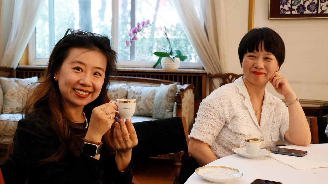 Pekin'de Türk Kahvaltısı Şöleni