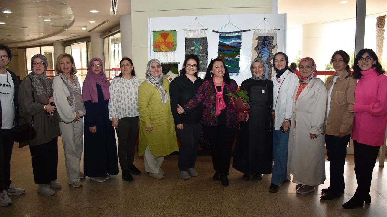 Sakarya'da Geri Dönüşüm Eserleri Sergilendi