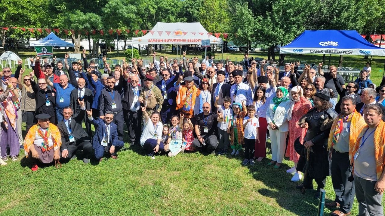 Samsun'da Büyük Türk Dünyası Kurultayı Gerçekleştirildi