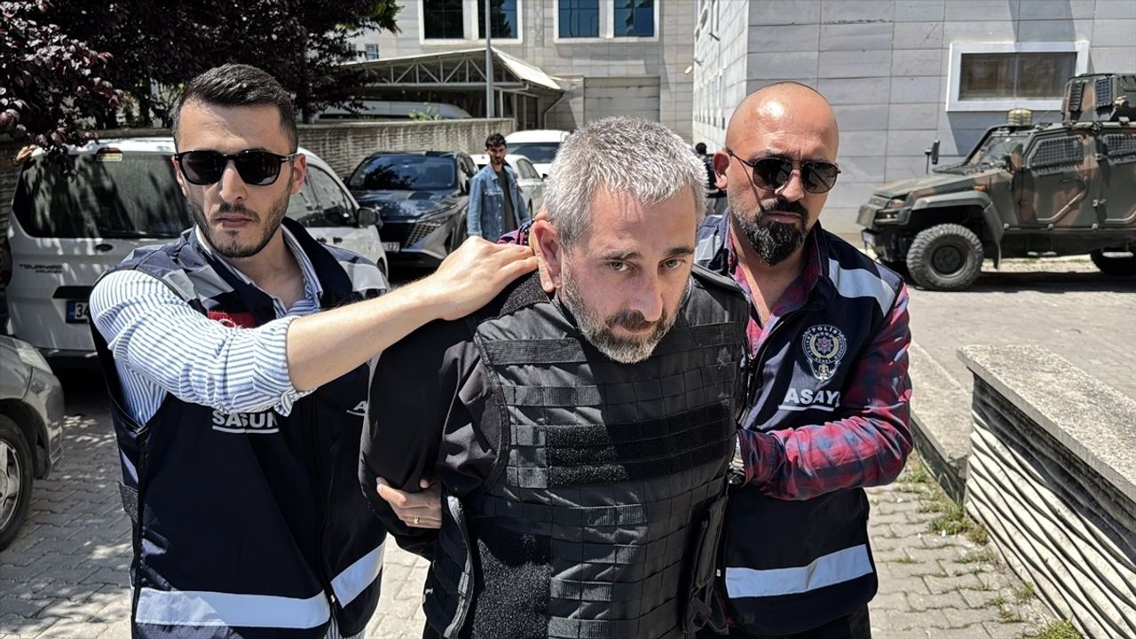 Samsun'da Kardeşini Vurarak Öldüren Zanlı Adliyeye Sevk Edildi