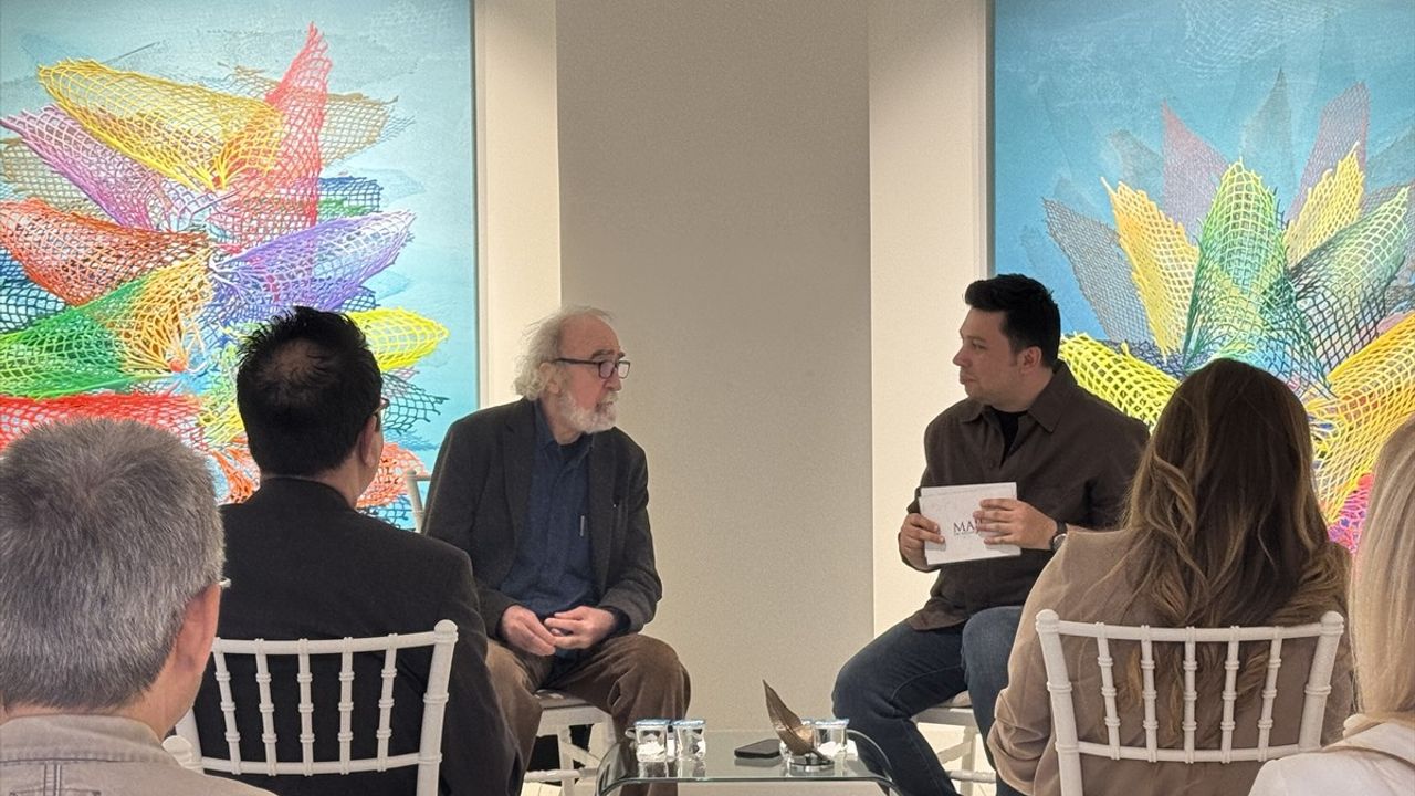 Sanatçı Mehmet Güreli, 'Galeride Karşılaşmalar' Programında Sanat Yolculuğunu Paylaştı