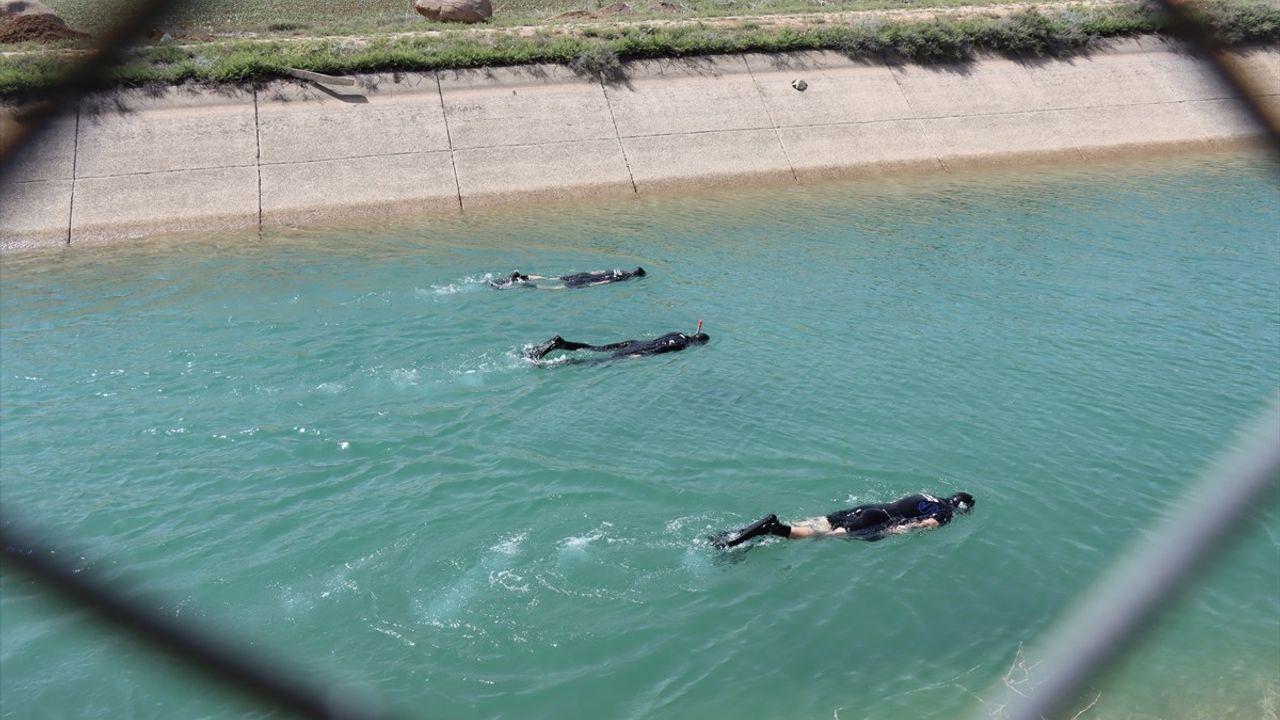 Şanlıurfa'da Sulama Kanalında Kaybolan Çocuk İçin Arama Çalışmalarına Ara Verildi
